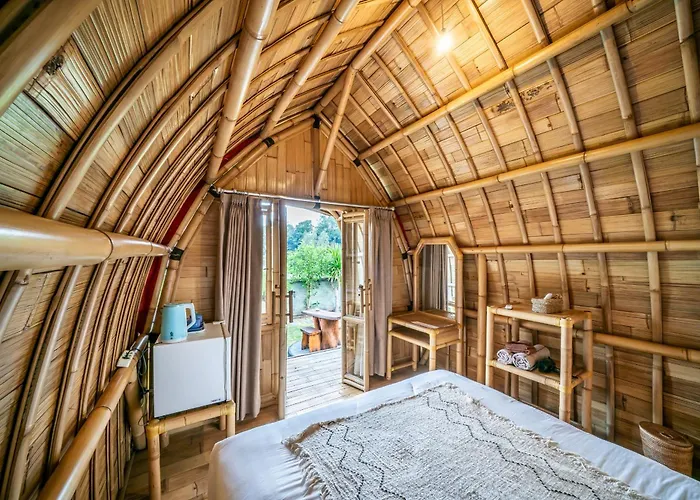 Tegal Bamboo & Private Hot Spring *