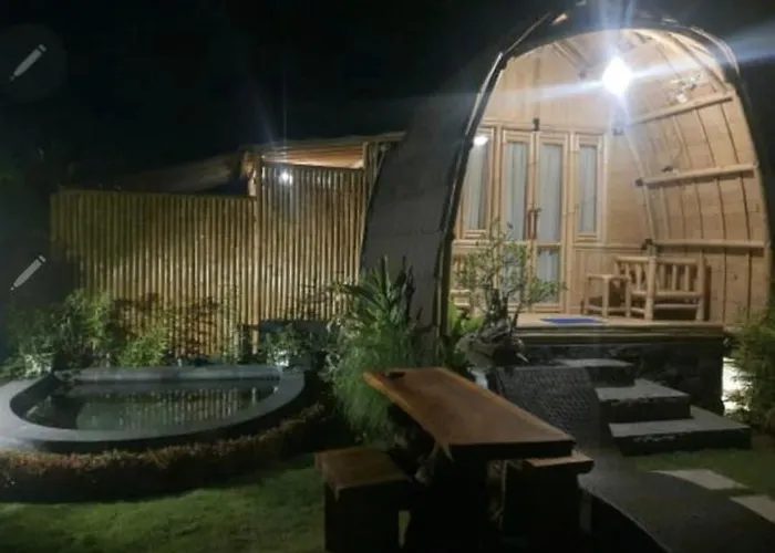 Tegal Bamboo & Private Hot Spring ロッジ