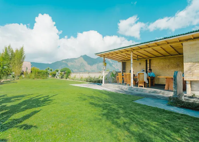 Tegal Bamboo & Private Hot Spring * Baturaja